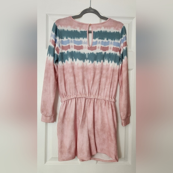 Romper - Picture 2 of 3